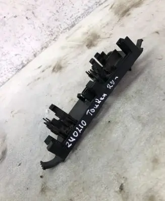 Volkswagen Touran III Other engine bay part 5qa971890a