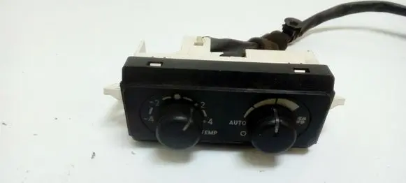 Mitsubishi Space Wagon Climate control unit 191203T 2329N83