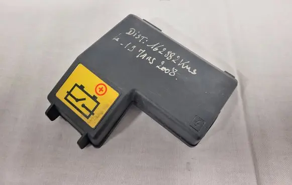Renault Scenic I Fuse box cover 7703397332