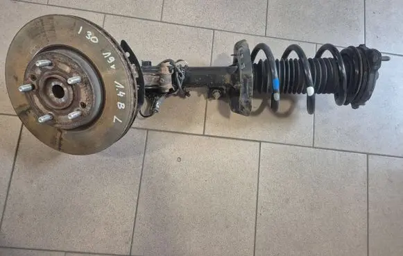 Hyundai i30 Front wheel hub spindle knuckle 