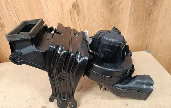 Mercedes-Benz GLS X166 Heater fan/blower A1668301600