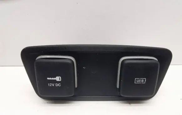 Chrysler Pacifica USB socket connector 75926B02