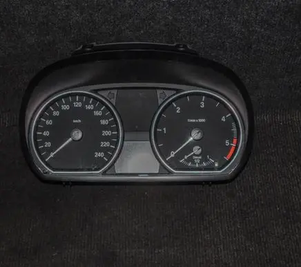 BMW 1 E81 E87 Speedometer (instrument cluster) 91668211024952