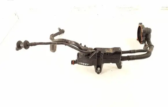 Mercedes-Benz C W205 Breather valve 2760107111 2760109104