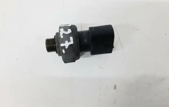 Toyota Corolla Verso AR10 Air conditioning (A/C) pressure sensor 