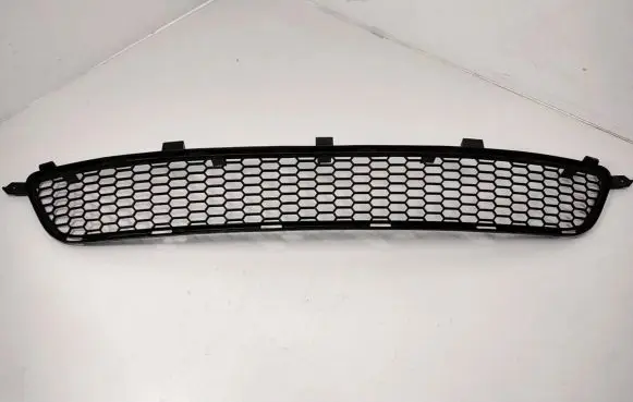 Lexus IS 220D-250-350 Front bumper lower grill 5311253010