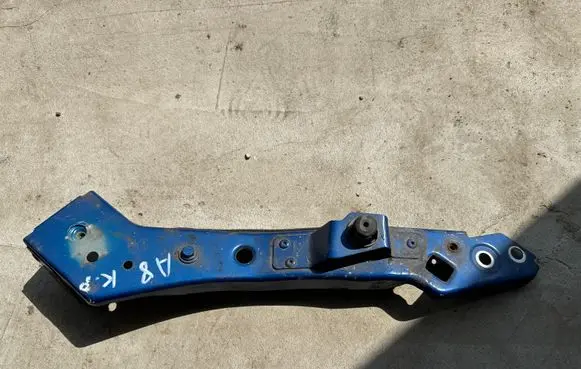 Renault Megane III Headlight/headlamp mounting bracket 6251306E