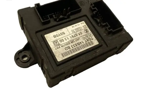 Ford Mondeo MK IV Door control unit/module 7G9T14B533BD 0507911300 14823507