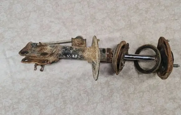 Volvo S40, V40 Front shock absorber/damper