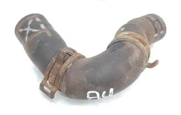 Volkswagen Golf VII Engine coolant pipe/hose