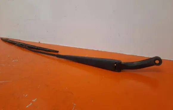 Volvo S80 Front wiper blade arm 9484619