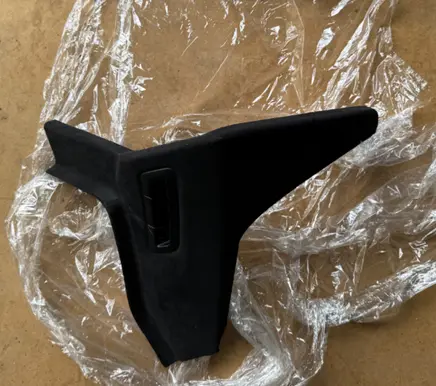 BMW 8 G15 Seat belt trim 7469381 15894110 51437469381