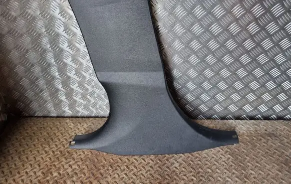 BMW 4 F36 Gran coupe (B) pillar trim (bottom) 7311217