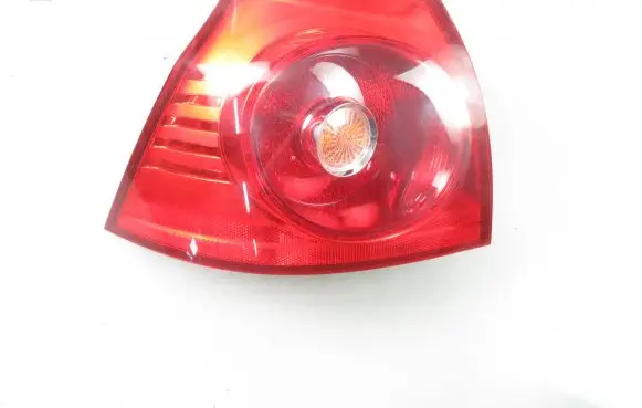 Volkswagen Golf V Rear/tail lights 4VFX13405AA