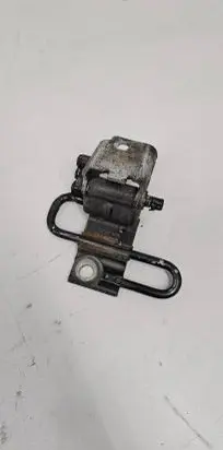 Audi A6 S6 C5 4B Front door lower hinge 4b0831412b