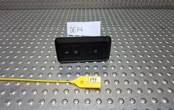 Land Rover Discovery Sport Tailgate opening switch GK72-11654-DB
