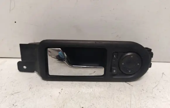 Volkswagen Golf IV Front door interior handle 3B1837113H PA6GF25