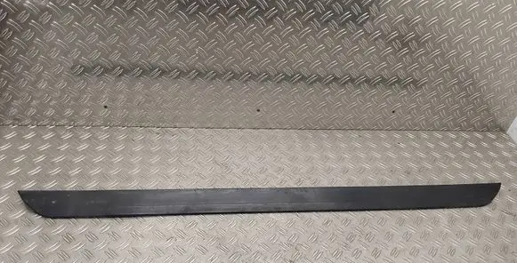 Toyota Auris E180 Front bumper lip 