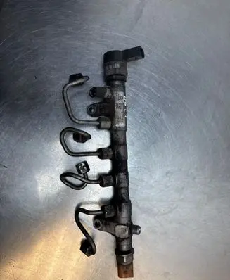 Audi A6 C7 Fuel main line pipe 03L130089Q 200000530