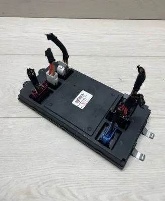Mercedes-Benz R W251 Fuse box set A1645404601 A1645453916 A644423300