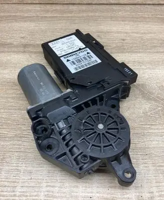 Audi A4 S4 B6 8E 8H Front door window regulator motor 8E0959802A 5WK47011EBF