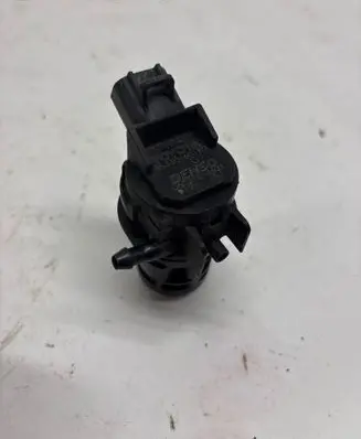 Toyota Prius (XW20) Windscreen/windshield washer pump 8533060180 0602104391