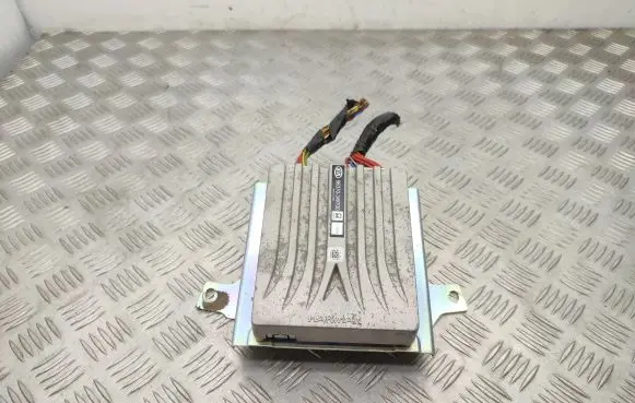 KIA Sportage Sound amplifier 963703W700