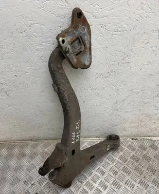 Rear control arm