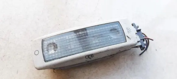 Volkswagen PASSAT B5 Other interior light 3b0947291