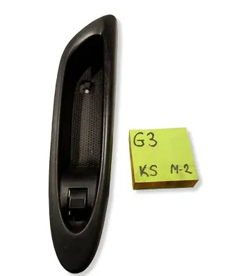 Mazda MPV II LW Electric window control switch LC63684L1
