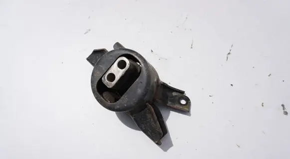 Hyundai i30 Gearbox mounting bracket APAPODUSZKA