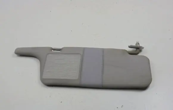 Subaru Legacy Sun visor