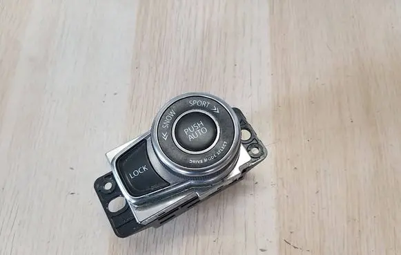 Suzuki Vitara (LY) Differential lock switch 75F983