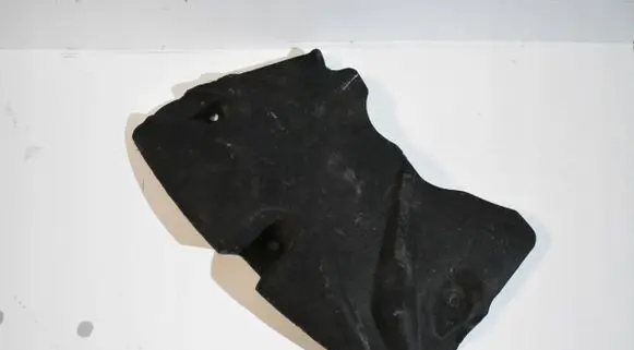 BMW 5 G30 G31 Engine cover (trim) 8580385