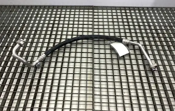 Air conditioning (A/C) pipe/hose