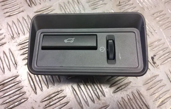 Land Rover Evoque I Tailgate/boot open switch button BJ3211654BB