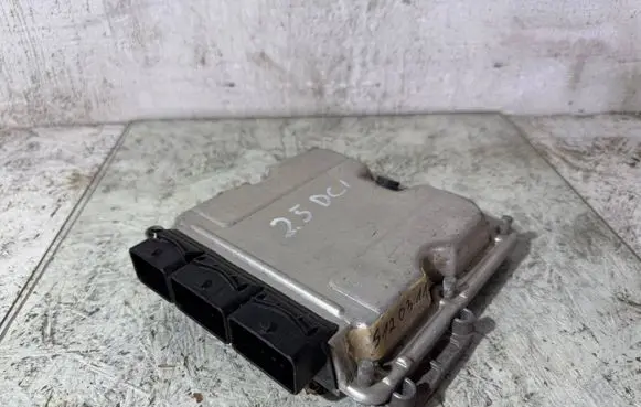 Renault Trafic II (X83) Engine control unit/module 0281011356 8200132198 8200091517