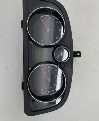 Opel Antara Speedometer (instrument cluster) 96858465 070809 00043269