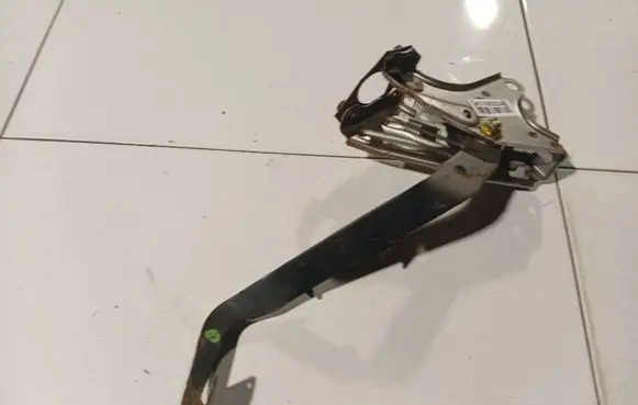 Toyota Corolla E120 E130 Brake pedal