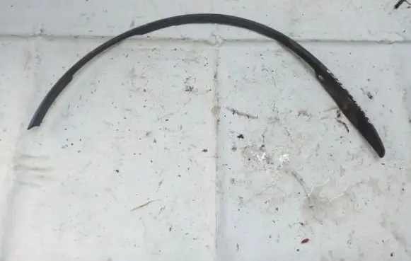 Volvo S40, V40 Front arch trim 819040