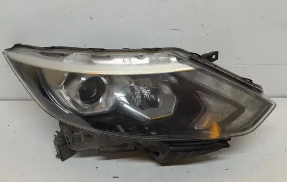 Nissan Qashqai Headlight/headlamp 10018015 E1313899R