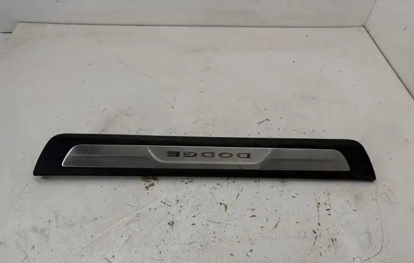 Dodge Durango Front sill trim cover 1SZ57DX9AA