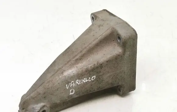 Mercedes-Benz E W211 Engine mounting bracket A6112230804