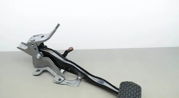 Mazda CX-3 Brake pedal