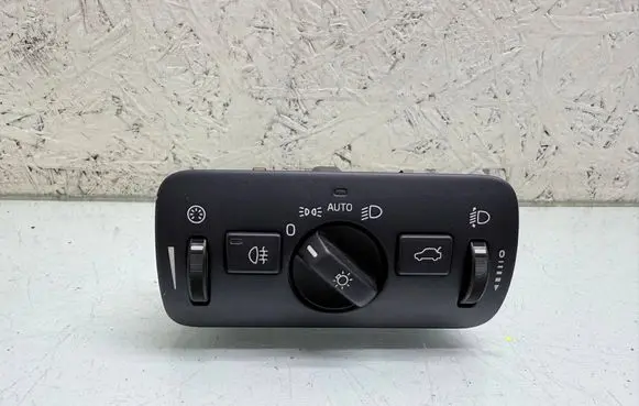 Volvo V40 Light switch 31443833
