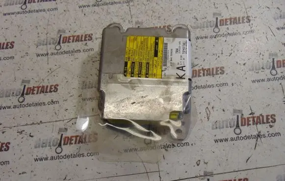Toyota Avensis T270 Airbag control unit/module 8917005250