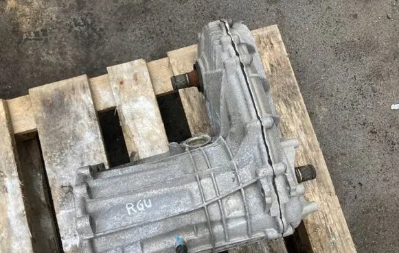 Porsche Cayenne (9PA) Gearbox transfer box case RGU