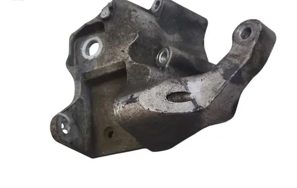 Volvo V60 Engine mounting bracket 31401633