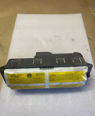 Volkswagen Caddy Passenger airbag 1T0880204 0021HP03BBH1 ABPAB321335NAT