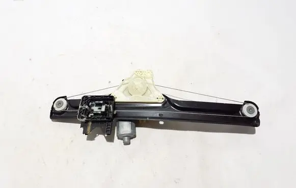 Porsche Panamera (971) Rear window lifting mechanism without motor 